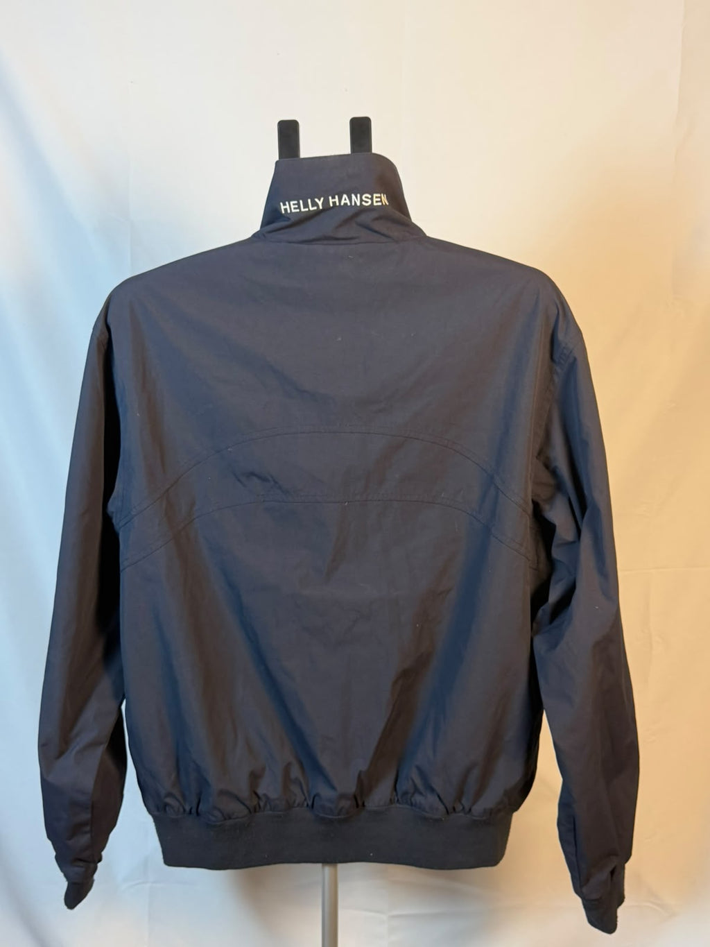 Lightweight Helly Hansen full zip windbreaker (M)