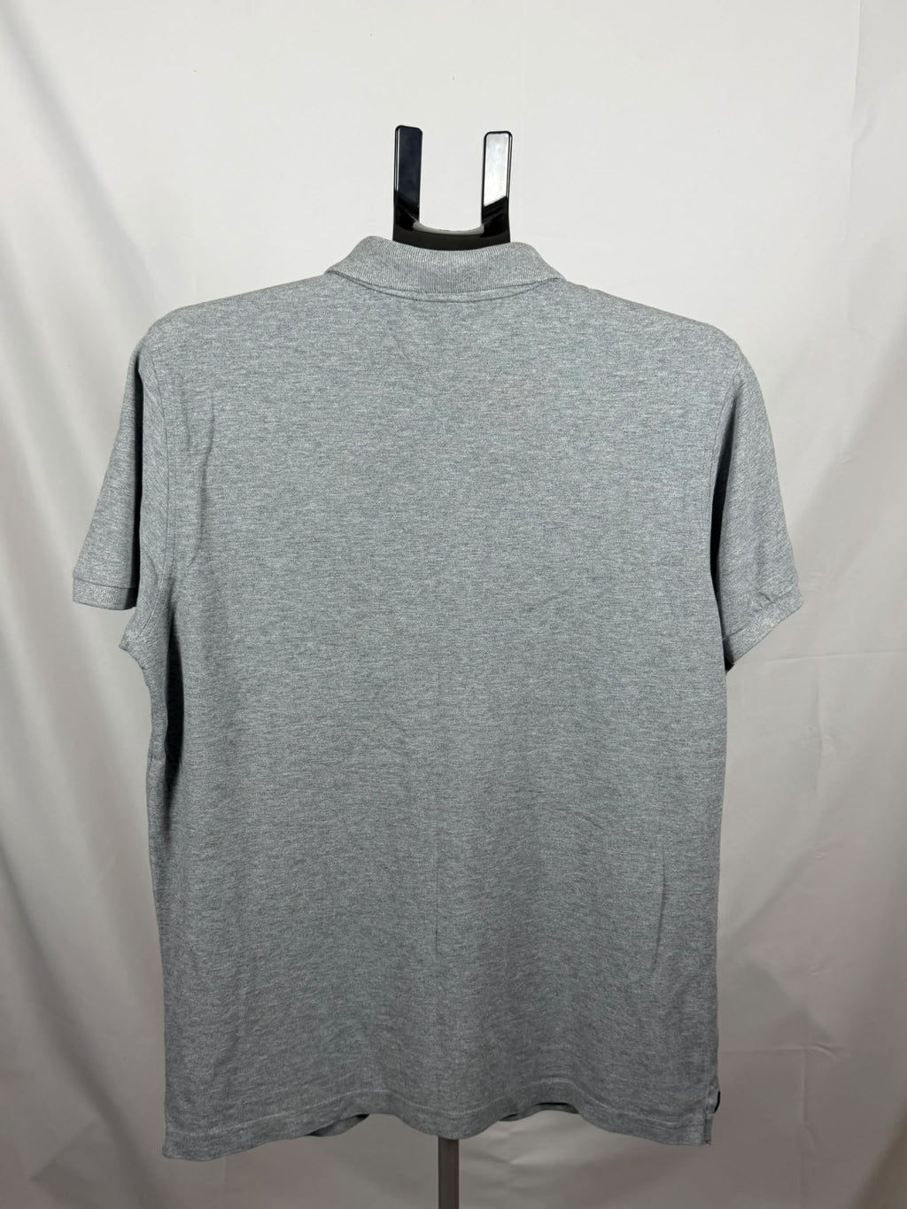 grey Gant polo shirt (L)