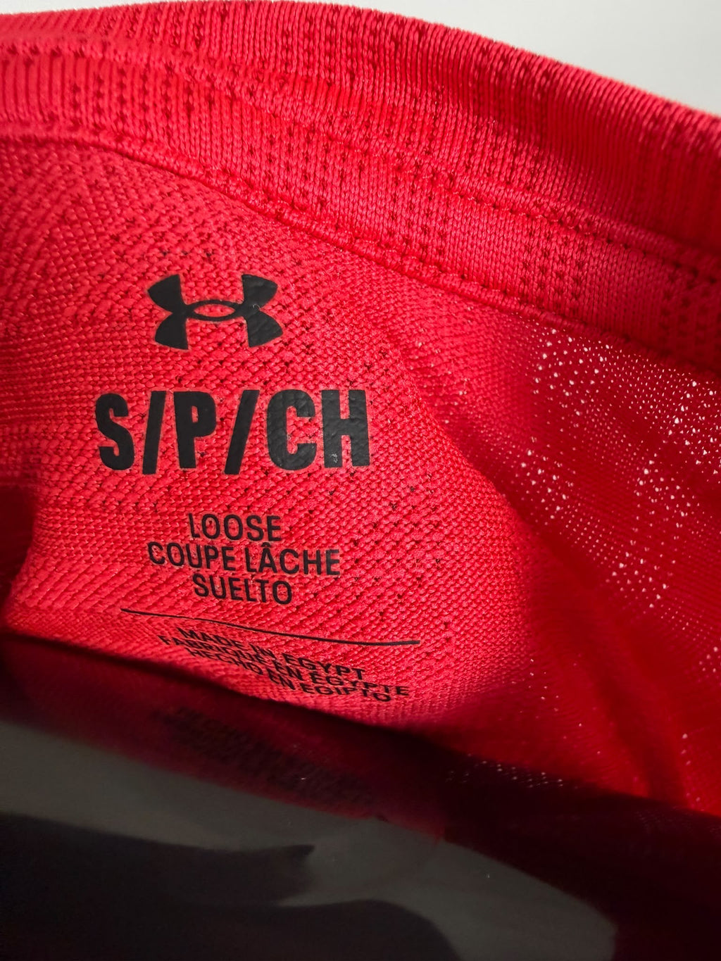 Under Armour HeatGear Red Loose Fit Sports Top