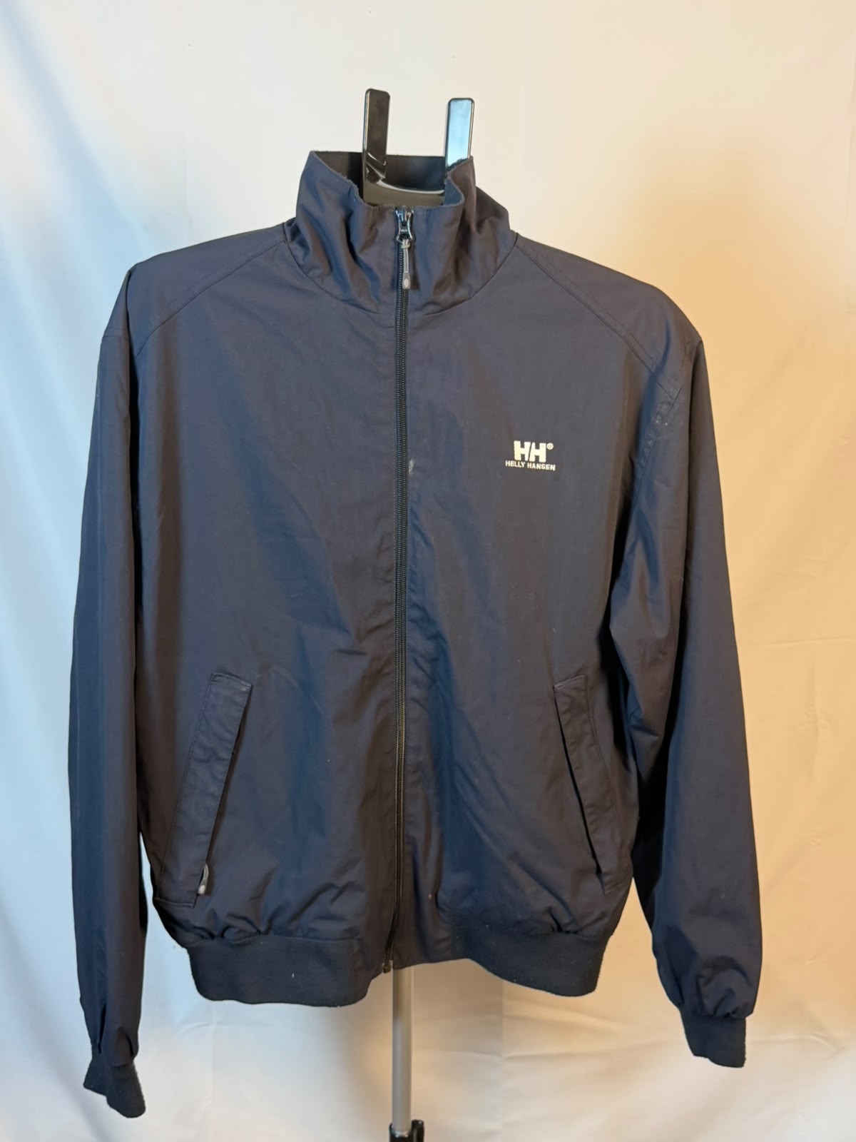 Lightweight Helly Hansen full zip windbreaker (M)