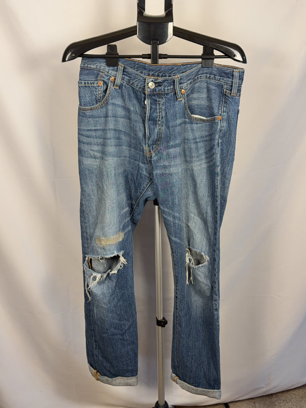 Levi Strauss & Co. Blue Bottom W 30 L 32