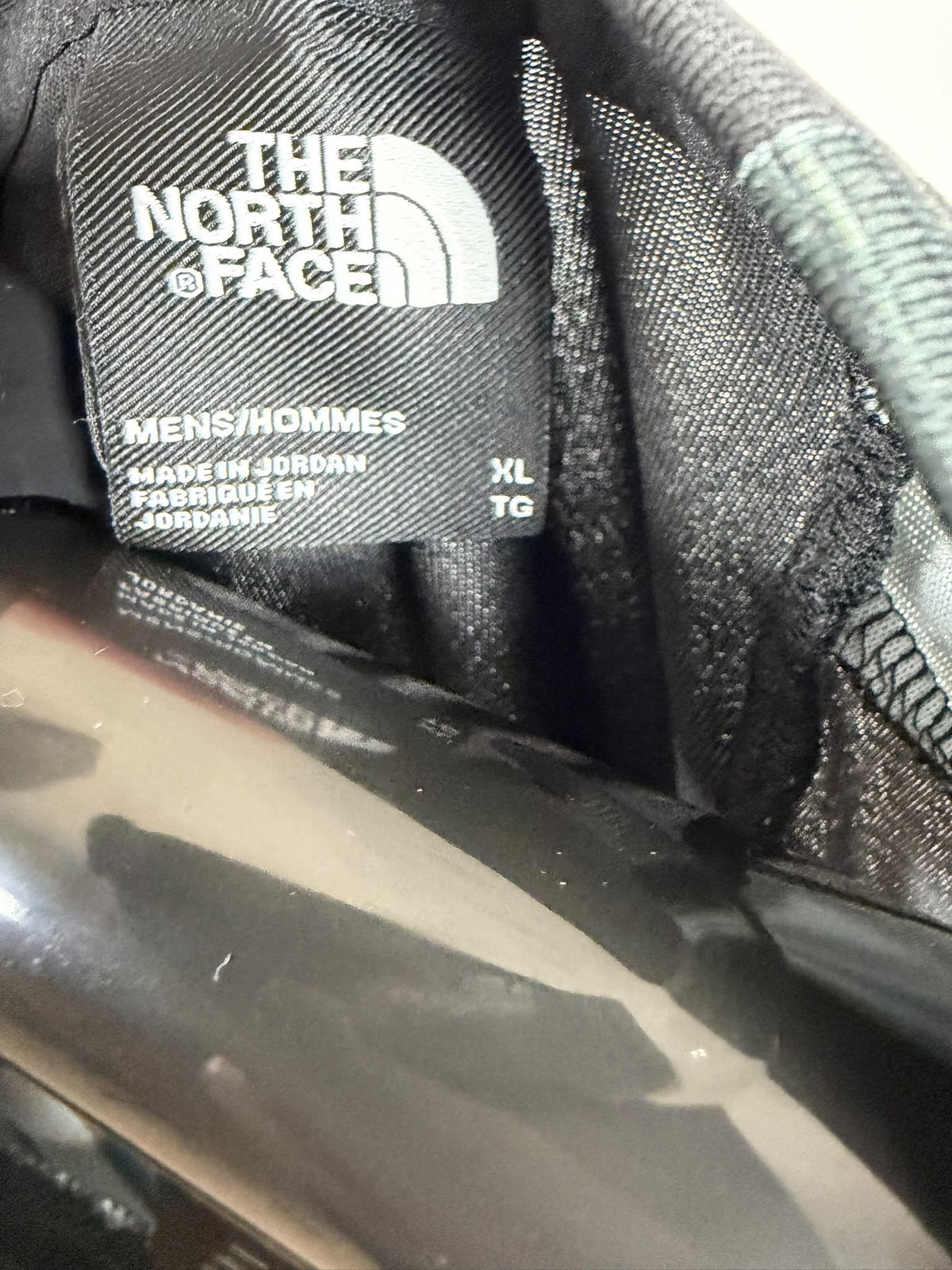 green and grey print performance t-shirt The North Face (XL)